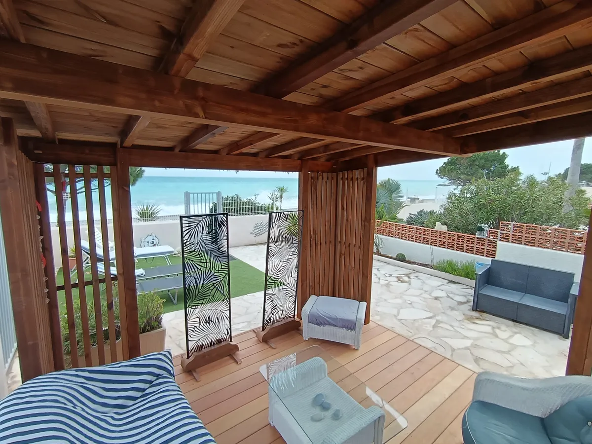 Pool house réalisé par L'Atelier de Michael